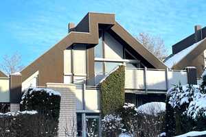 Originelle Architektur: Attraktives Zweifamilienhaus auf Eigentumsgrundstück in GÖ-Nikolausberg ! – Göttingen (Kreis) – Vorschaubild 2