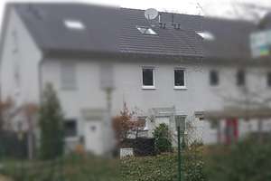 PROVISIONSFREI: Attraktives Reihenhaus mit schönem Garten – Die vollständige Adresse der Immobilie erhältst du vom Anbieter., 64297 Eberstadt, Darmstadt – Vorschaubild 1
