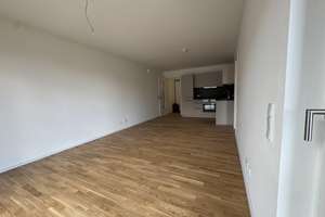 Helle 2-Zimmer Wohnung mit Balkon im 2. OG in Nürnberg-Höfen – Rauhäckerstraße 8, 90431 Höfen, Nürnberg – Vorschaubild 4