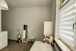 Sofort verfügbar: Ruhige 1-Zimmer-Wohnung mit Terrasse – Luise-Kiesselbach-Platz 31B, 81377 Am Waldfriedhof, München – Vorschaubild 4