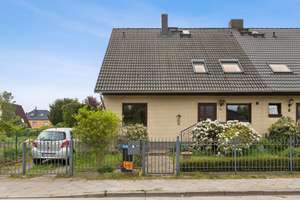 Sofort bezugsfrei in Wittenau: luxuriös ausgestattete DHH mit 5 Zimmern, 160qm Wfl., ausgebautes DG – Engelroder Weg 2A, 13435 Wittenau, Berlin – Vorschaubild 34