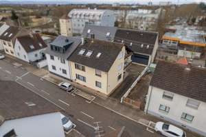 Attraktives Vierfamilienhaus mit Entwicklungspotenzial in Karlsruhe-Neureut