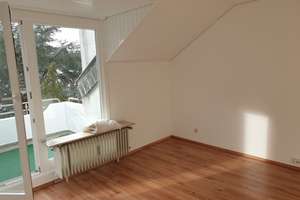 *Sehr schöne Dachgeschosswohnung*Balkon*zentrale Lage*inkl. Küche* – Theaterstraße 88, 52062 Marschiertor, Aachen – Vorschaubild 3