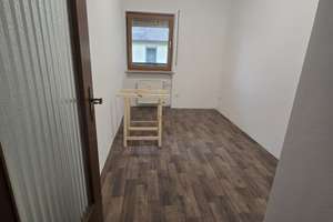 Wohnen mit Charakter: Großzügige Vier-Zimmer-Wohnung in Nürnberg-Eibach – Im Ries 9, 90451 Eibach, Nürnberg – Vorschaubild 5