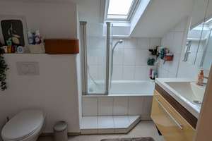 Helle und gemütliche Dachgeschosswohnung mit moderner EBK und Balkon in toller Lage von Kornwestheim – Breslauer Str. 32, 70806 Kornwestheim – Vorschaubild 8