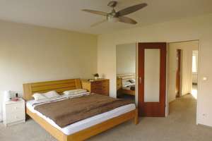Helles, ruhig geleges 5 Zimmer Reihenendhaus mit Garten in Düsseldorf – 40547 Lörick, Düsseldorf – Vorschaubild 14