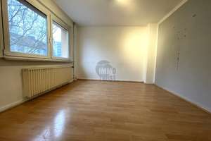 NEUER PREIS - REIHENHAUS MIT GARTEN UND PAKPLATZ IN PEINE – Die vollständige Adresse der Immobilie erhältst du vom Anbieter., 31228 Peine – Vorschaubild 3