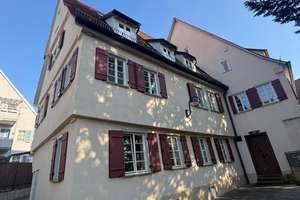 WOW: Traumhafte 4,5-Zimmerwohnung, hochwertig ausgestattet * Balkon * EBK * Pkw-Stpl. * gute Lage – Die vollständige Adresse der Immobilie erhältst du vom Anbieter., 70327 Untertürkheim (Ortsteil), Stuttgart – Vorschaubild 16