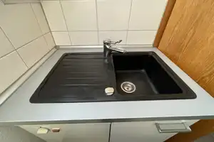 Exklusive, sanierte 2-Zimmer-Wohnung mit EBK in Stuttgart – Stuttgart – Vorschaubild 9