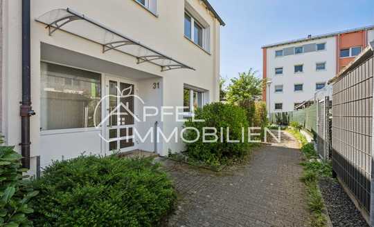Charmantes Familienhaus in Reutlingen - Modernes Wohnen mit Fernblick und Wohlfühlambiente