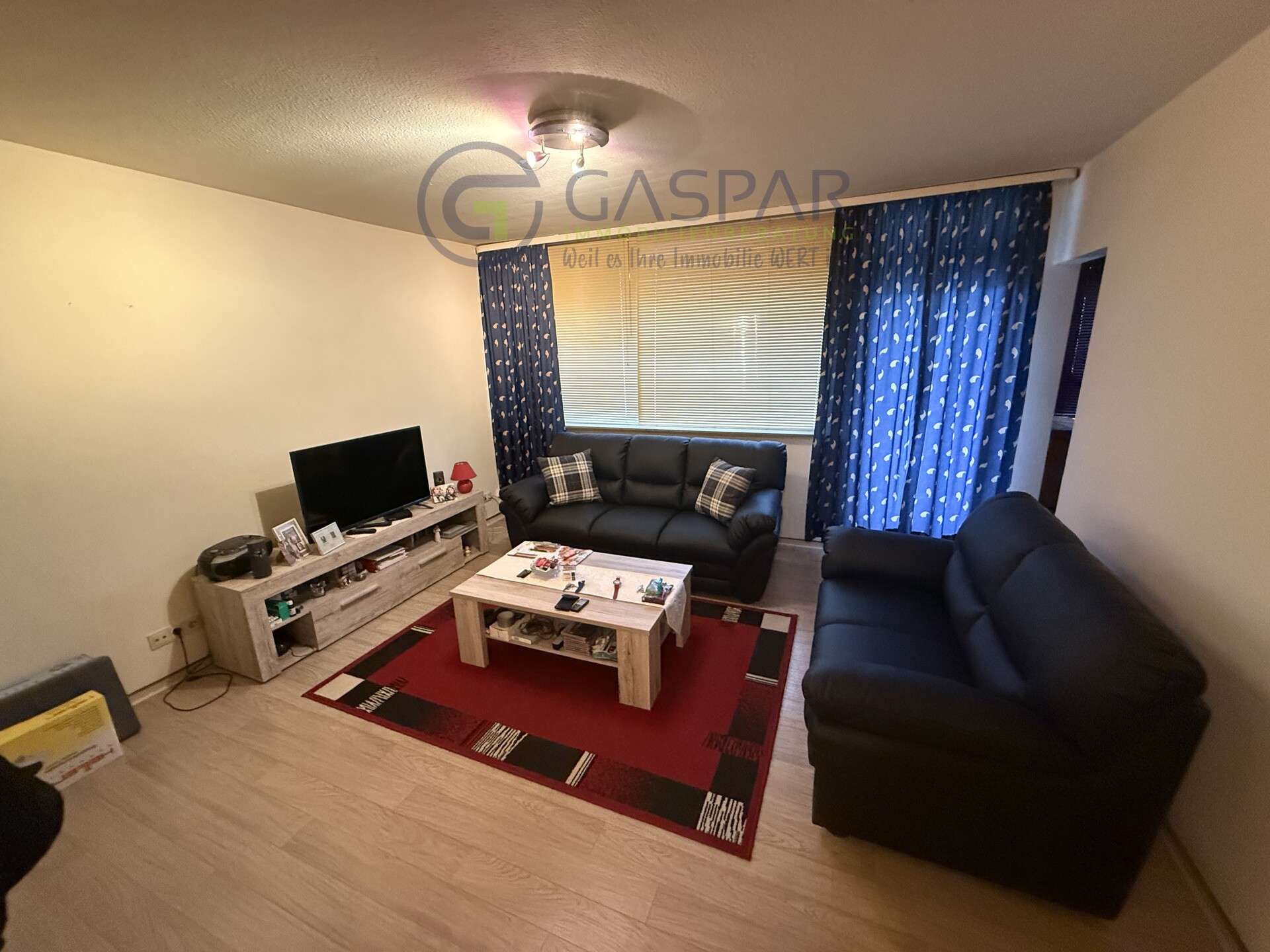 Zwei Zimmer Wohnung mit Balkon zum Kauf in Düren, Düren Kreis – Bild 2