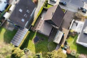 JA, zum soliden Einfamilienhaus mit Garage und gepflegten Garten in Solingen-Katternberg – Die vollständige Adresse der Immobilie erhältst du vom Anbieter., 42657 Burg/Höhscheid, Solingen – Vorschaubild 3