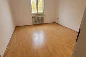4-Zimmer-Wohnung mit Balkon in Augsburg-Hochzoll – Ortlerstraße 101, 86163 Hochzoll-Süd, Augsburg – Vorschaubild 9