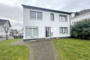 Siegburg Kaldauen: Freistehendes Zwei-Parteienhaus - viele Möglichkeiten! – Die vollständige Adresse der Immobilie erhältst du vom Anbieter., 53721 Siegburg – Vorschaubild 22