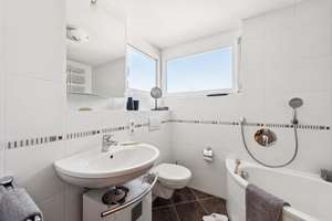 ÜBER DEN DÄCHERN - Gepflegte 3,5-Zimmer-Maisonettewohnung mit Balkon & Garage in Stuttgart-Stammheim – Die vollständige Adresse der Immobilie erhältst du vom Anbieter., 70439 Stammheim-Süd, Stuttgart – Vorschaubild 7