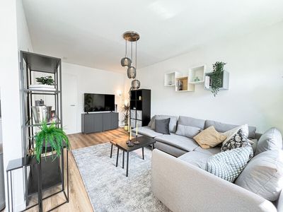 West- Modern Apartment for Students & Young Professionals
