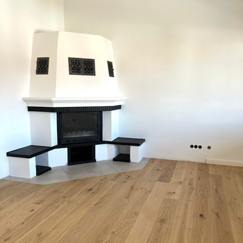 Teilsaniertes Haus mit Raum für die eigene Vision! Tolle Lage im Rheingau-Taunus-Kreis.