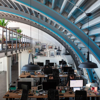 LOFT-BÜRO IN HISTORISCHEM FABRIKGEBÄUDE