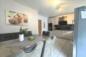 Familienfreundliches Reihenendhaus 6,5 Zimmer mit Garten und Balkon – Essen – Vorschaubild 1