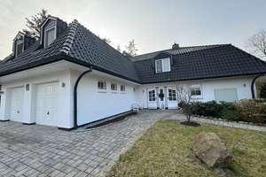 Einfamilienhaus mit Einliegerwohnung und Luxusausbau in Geesthacht – Die vollständige Adresse der Immobilie erhältst du vom Anbieter., 21502 Geesthacht – Vorschaubild 1