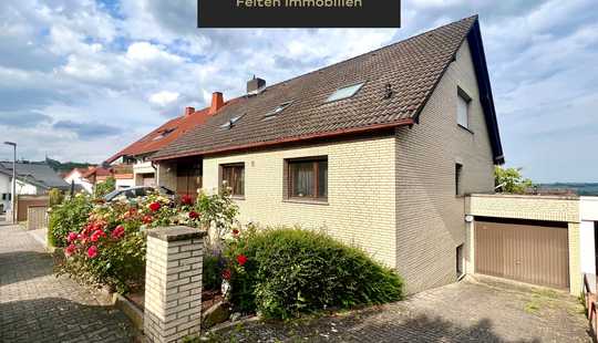 Bild von 3-PARTEIEN-HAUS MIT FERNBLICK AUF DEM RÖMERBERG VON ESSENHEIM