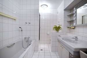 Exklusive 3-Zimmer-Wohnung mit viel Raum  – Niederrheinstraße 14, 40474 Stockum, Düsseldorf – Vorschaubild 9