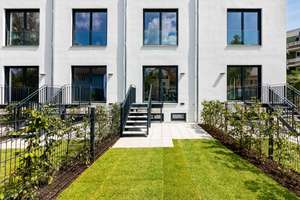 PAG | QUALITÄT, DESIGN, KOMFORT - FÜR MEHR LEBENSQUALITÄT! – Pfarrweg 27, 81539 Balanstraße-West, München – Vorschaubild 1