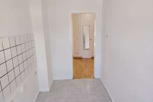 4-Zimmer Wohnung im 1.OG mit Aufzug, Küche, Bad und Süd-Balkon – Lange Straße 100, 44579 Castrop-Rauxel – Vorschaubild 16