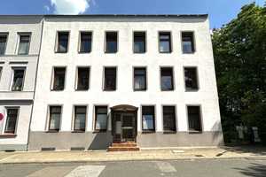 Attraktives Mehrfamilienhaus mit sechs Einzelgaragen – Hamburg – Vorschaubild 1