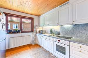 Wohnen in Hamburger Toplage – Einfamilienhaus mit Einliegerwohnung in Wohldorf-Ohlstedt – Die vollständige Adresse der Immobilie erhältst du vom Anbieter., 22397 Wohldorf-Ohlstedt, Hamburg – Vorschaubild 10