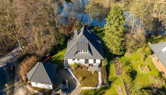 Bild von Großzügiges Einfamilienhaus in direkter Seelage