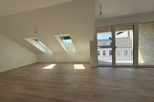 MG-Eicken: Erstbezug: Dachgeschoss! Ruhige Sonnendurchflutete 3-Zimmer-Wohnung! Nähe Gericht! – Gneisenaustr. 14, 41061 Eicken, Mönchengladbach – Vorschaubild 5