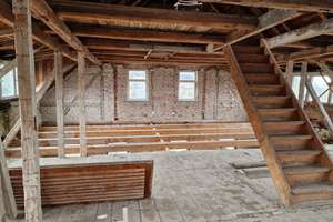 Historisches Wohn- und Geschäftshaus mit Ausbaupotenzial, großem Garten und XXL-Terrasse – 8209 Auerbach/Vogtland – Vorschaubild 8