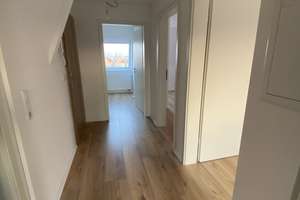 3-Zimmer-DG-Wohnung in Zuffenhausen  – Die vollständige Adresse der Immobilie erhältst du vom Anbieter., 70435 Zuffenhausen-Frauensteg, Stuttgart – Vorschaubild 3