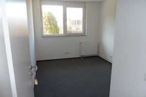 Günstige 5-Zimmer-Doppelhaushälfte mit EBK in Weiden in der Oberpfalz Rehbühl – Weidingweg 55c, 92637 Weiden in der Oberpfalz – Vorschaubild 12