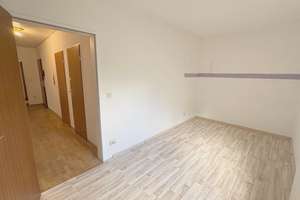 Großzügiges Zweifamilienhaus mit großem Grundstück, Garten und Garage an Knoops Park – 28717 Sankt Magnus, Bremen – Vorschaubild 15