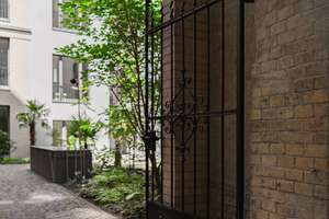Exklusive Wohnung in Berlin-Mitte | Concierge-Service & Kamin – Glinkastraße 17, 10117 Mitte (Ortsteil), Berlin – Vorschaubild 9