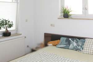 Doppelhaushälfte mit zwei Wohnungen, Garage und Garten in Landshut-Achdorf - von privat, kein Makler – Die vollständige Adresse der Immobilie erhältst du vom Anbieter., 84036 Achdorf, Landshut – Vorschaubild 18
