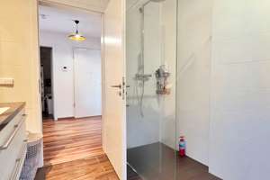 Exklusive 4-Zi.-Maisonette mit Loggia, 2 Bädern, Aufzug & Tiefgarage – 65934 Nied, Frankfurt am Main – Vorschaubild 11