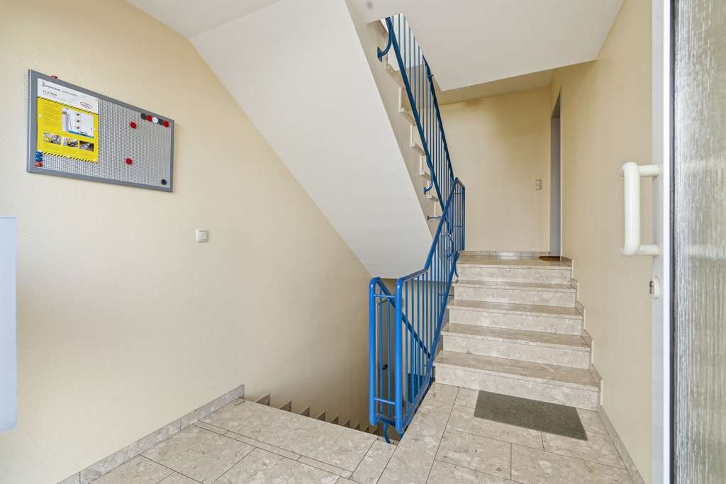 Immobilie in Bedburg - Renditeobjekt; vermietetes 7-Familienhaus in guter Wohnlage; incl. PKW-Stellplätzen - Bild 4