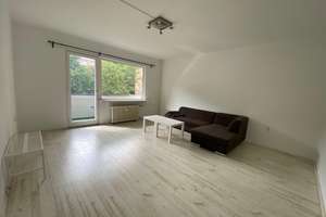 Attraktive 3-Zimmer-Eigentumswohung mit Balkon in ruhiger, grüner Lage von Berlin-Spandau – Die vollständige Adresse der Immobilie erhältst du vom Anbieter., 13589 Falkenhagener Feld, Berlin – Vorschaubild 2