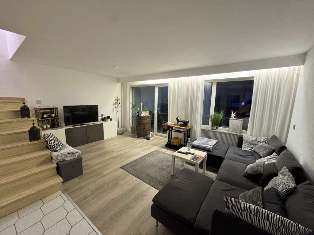 Immobilie in Großmaischeid - Reihenhauskomplex mit Garagen und Stellplätzen nahe dem Ortsrand - Bild 4