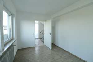 Saniertes großes Reiheneckhaus mit Garten und Garage in toller Lage von Lörrach-Salzert – Arend-Braye-Straße 40, 79540 Lörrach (Kreis) – Vorschaubild 6