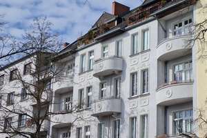 Sonne pur*4. OG mit Ausblick*Tolles Apartment in Schmargendorf* S-O-Balkon, Lift, Deckenhöhe über 3m – Die vollständige Adresse der Immobilie erhältst du vom Anbieter., 14199 Schmargendorf, Berlin – Vorschaubild 3