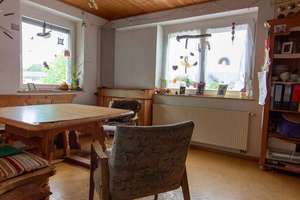 Viel Raum für Familienglück – stilvoll wohnen mit Garten, Ausbaureserve und vielen Modernisierungen – Die vollständige Adresse der Immobilie erhältst du vom Anbieter., 91631 Wettringen – Vorschaubild 14
