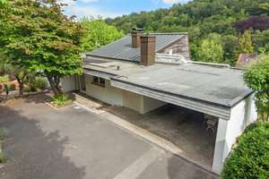 Wohnen mit Charakter: stilvoller Rückzugsort mit Pool im Steinbachtal – Die vollständige Adresse der Immobilie erhältst du vom Anbieter., 97082 Steinbachtal, Würzburg – Vorschaubild 24