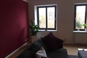 Sehr schöne möblierte 2-Raum Dachgeschosswohnung mit Eckwanne, Einbauküche und Pkw-Stellplatz...!!! – August-Bebel-Str. 0, 18055 Stadtmitte, Rostock – Vorschaubild 3