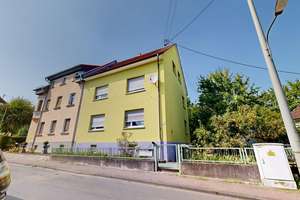 Vermietetes 4-Familienhaus mit Entwicklungschance in Frankfurt-Sossenheim – Die vollständige Adresse der Immobilie erhältst du vom Anbieter., 65936 Sossenheim, Frankfurt am Main – Vorschaubild 1