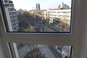 Stadtwohung 38 m² mit Luitpoldpark-Blick - 5. OG, Ostbalkon, neue Fenster, sofort verfügbar