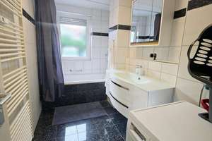 Gepflegte 4-Zimmer-Wohnung mit Stellplatz und Keller in Bad Cannstatt zu verkaufen... – Hallstraße 41, 70376 Neckarvorstadt, Stuttgart – Vorschaubild 8